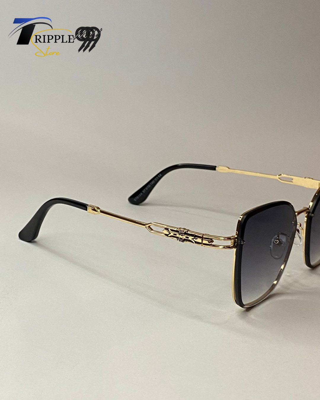 Luxury Oversized Sunglasses β UV Protection Stylish Shades for Men & Women