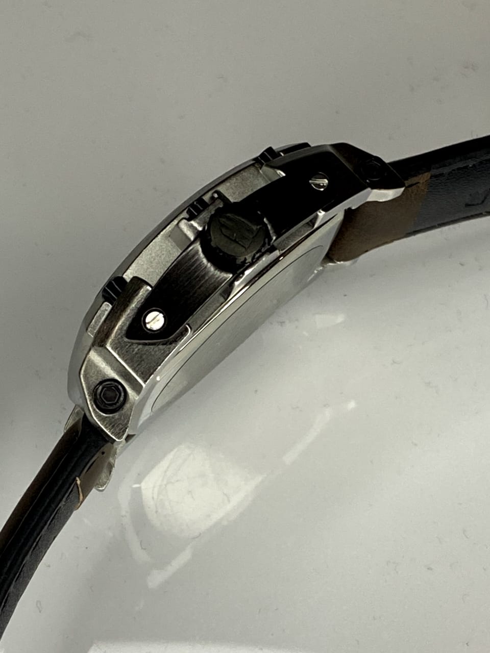 Tubular Watches – Premium Style, Modern Design & Timeless Elegance
