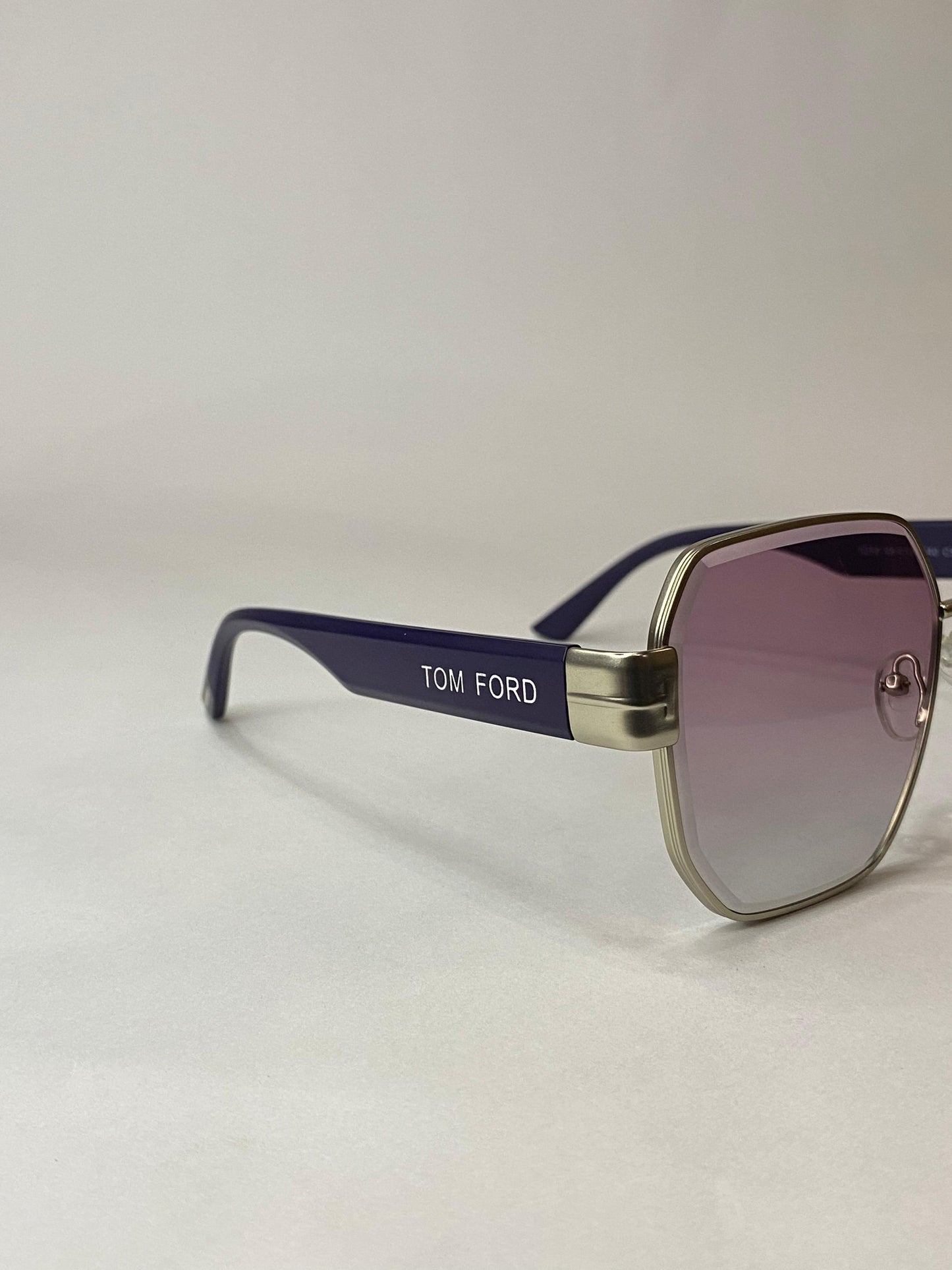 Tom Ford Designer Sunglasses for Men & Women โ Bold & Stylish Eyewear