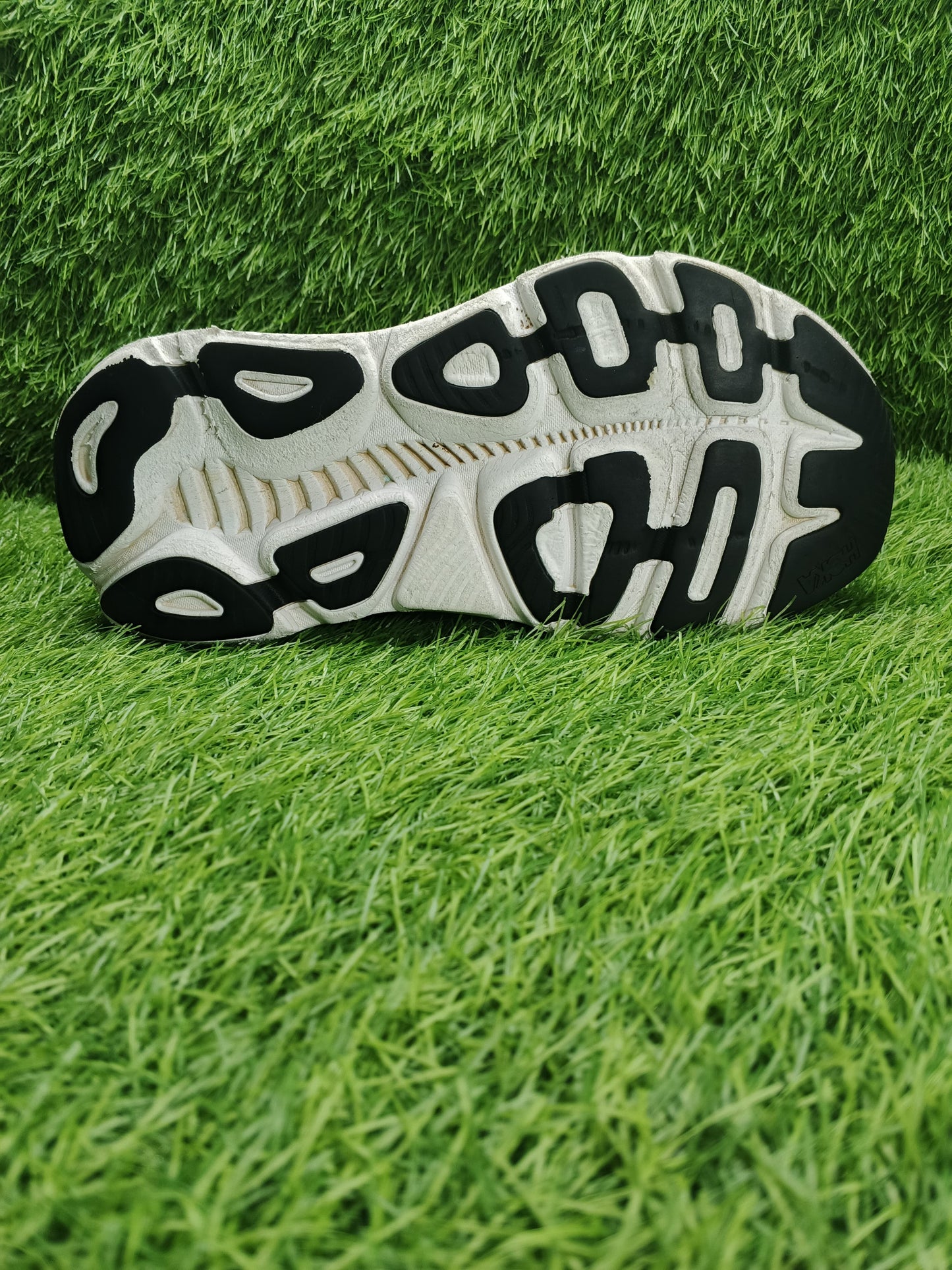 HOKA Gaviota 5 | "Obsidian Black" Maximum Cushioning