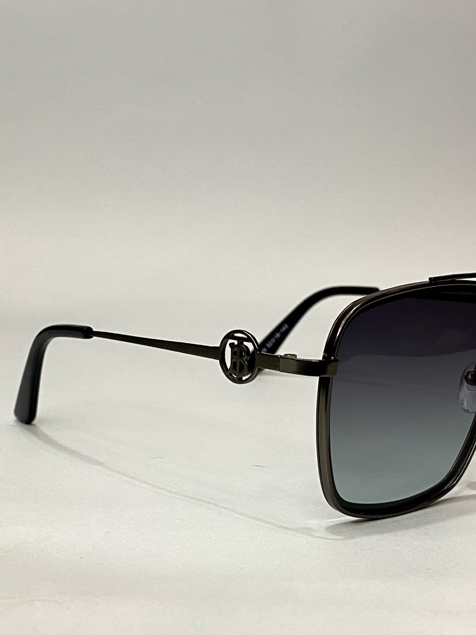 Original Burberry Sunglasses | Luxury Designer Shades for Men & Women