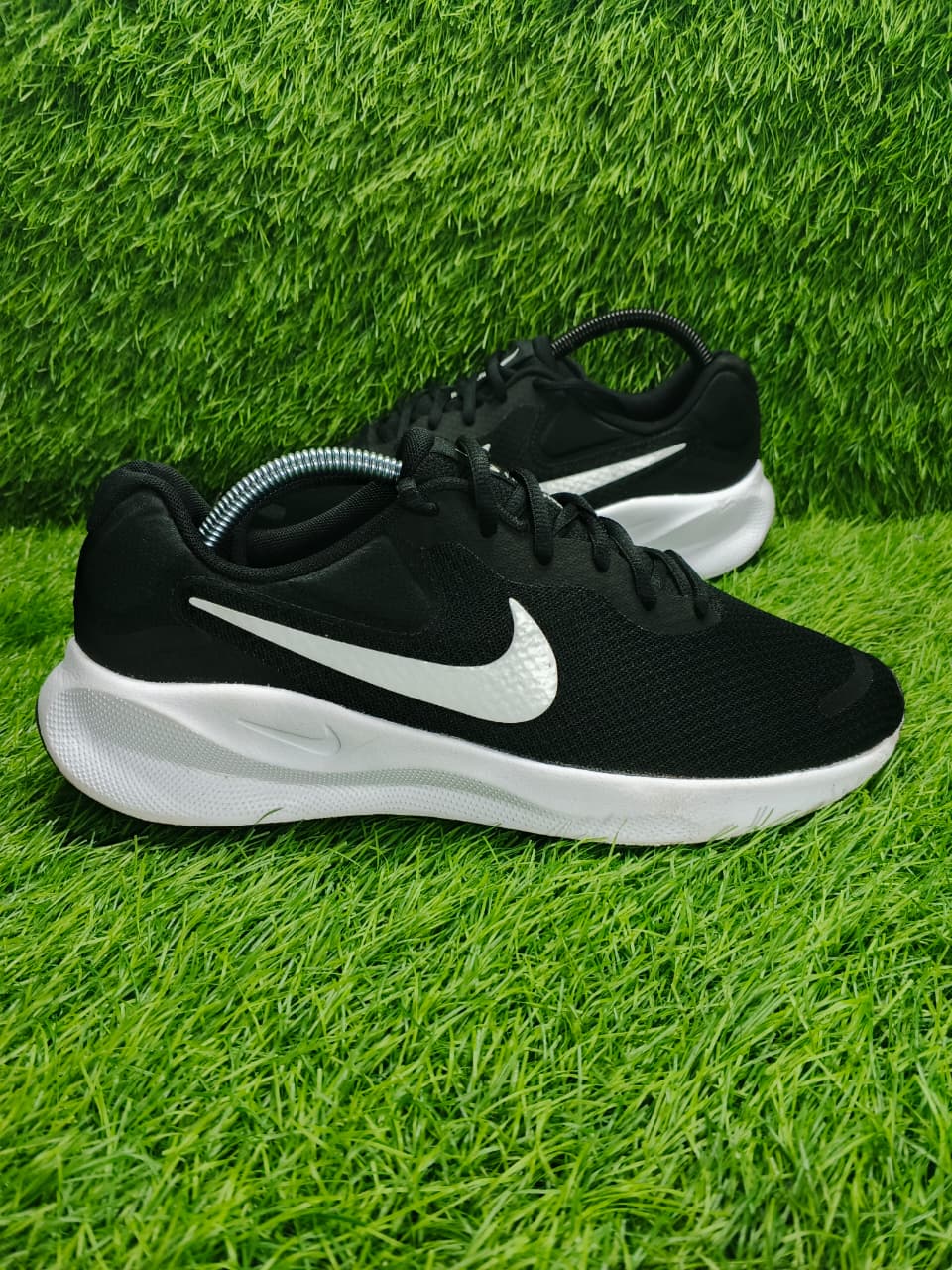 Nike Revolution 7 "Black/White" – Premium Lightweight Running & Training Shoes