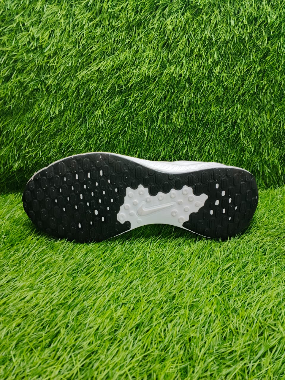 Nike Revolution 7 "Black/White" – Premium Lightweight Running & Training Shoes