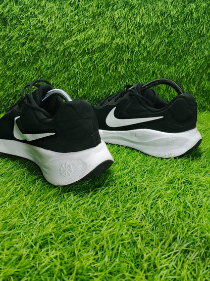 Nike Revolution 7 "Black/White" – Premium Lightweight Running & Training Shoes