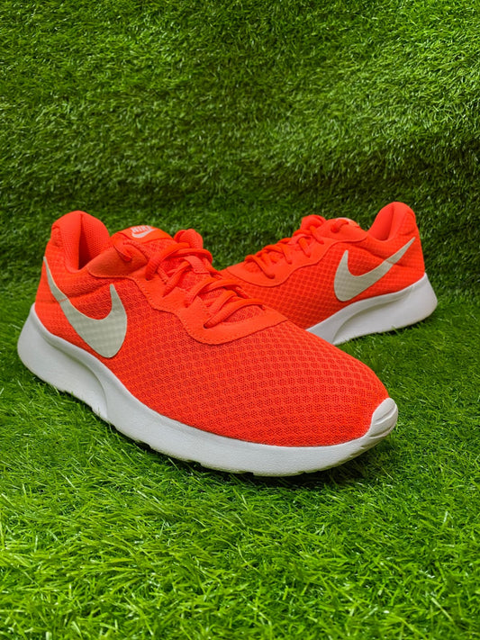 Nike Tanjun Men's Running Shoes – Premium Condition | Bright Crimson/White | Size UK 11 / EUR 46