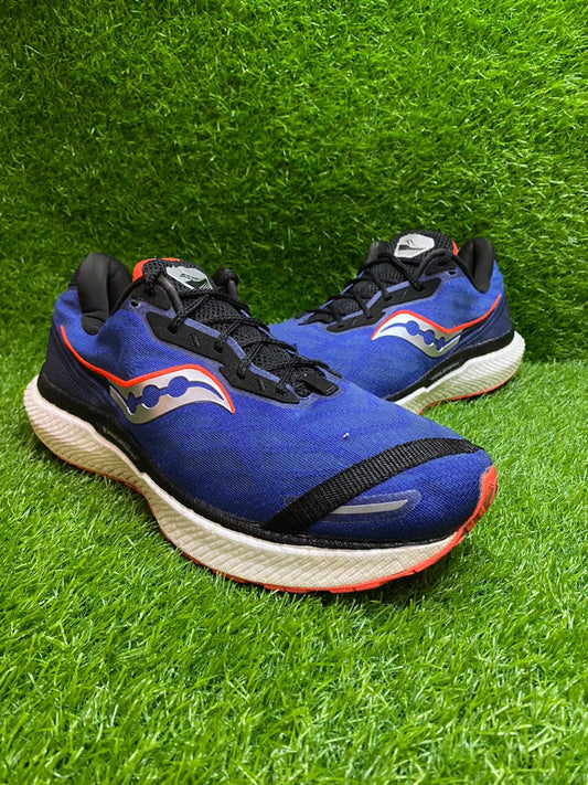 Saucony Triumph 19 | The Ultimate Plush Road Runner