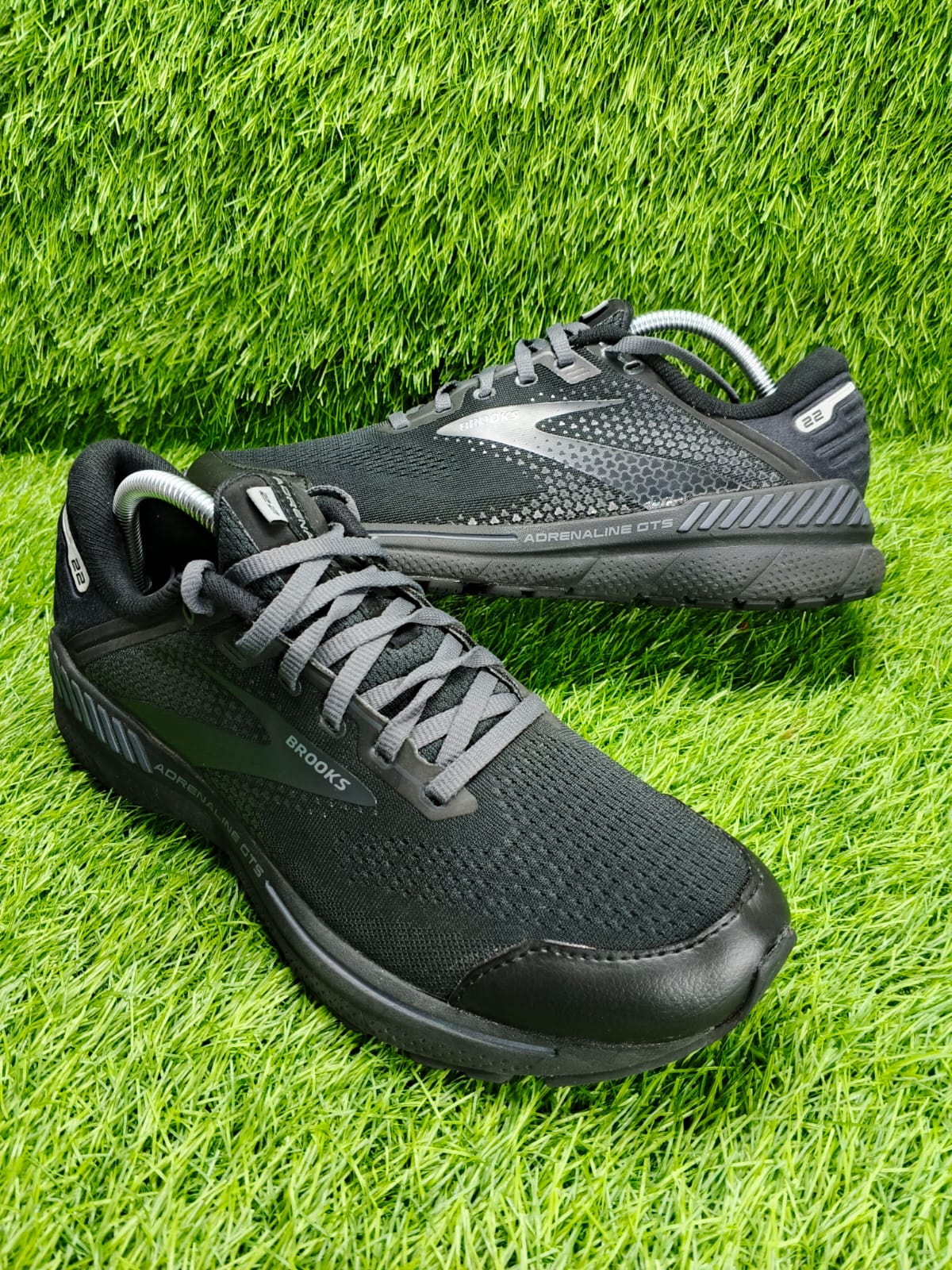 Brooks Adrenaline GTS 22 | The Gold Standard of Support