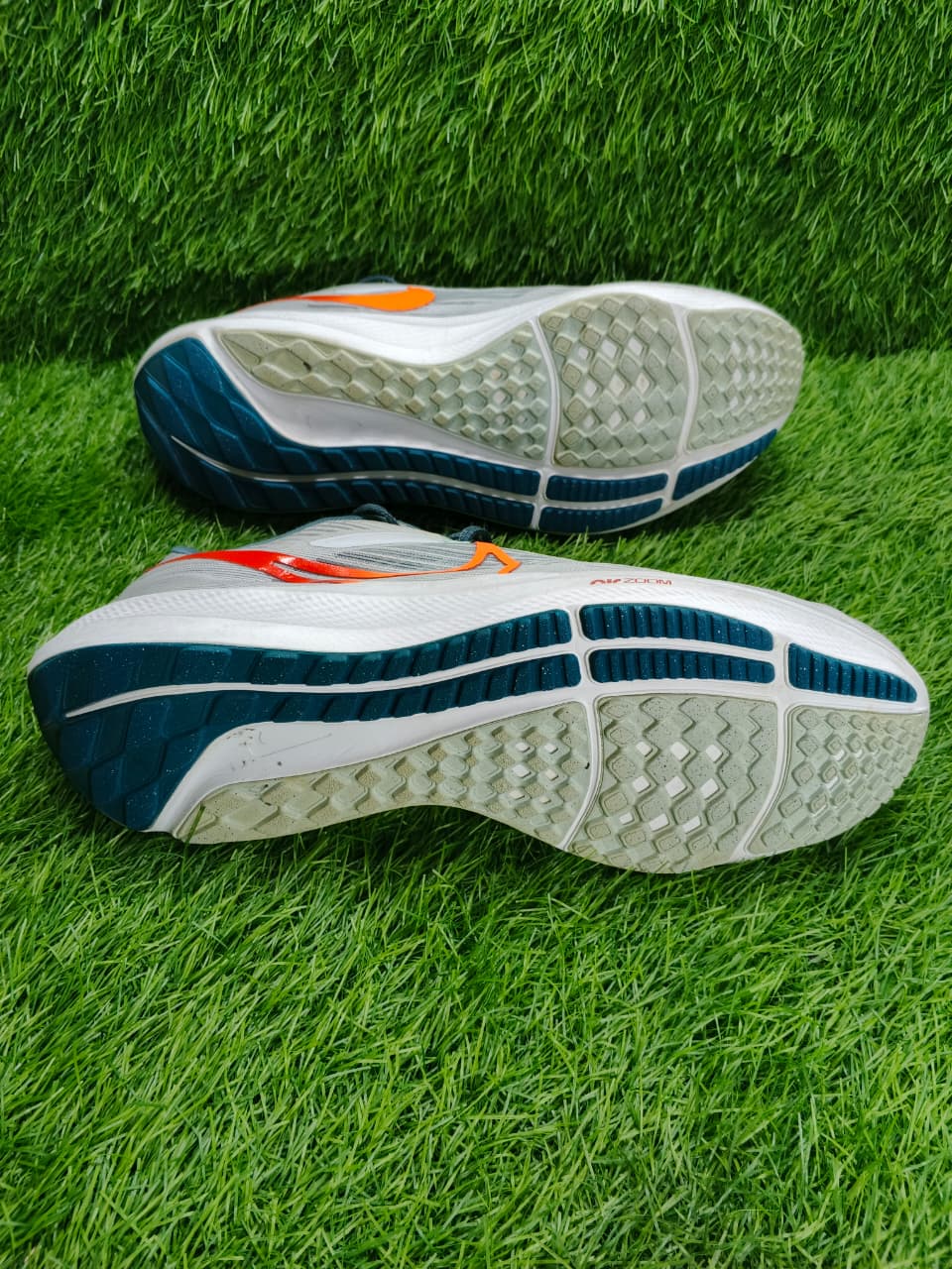 Nike Air Zoom Pegasus 39 - Men's Premium Road Running Shoes